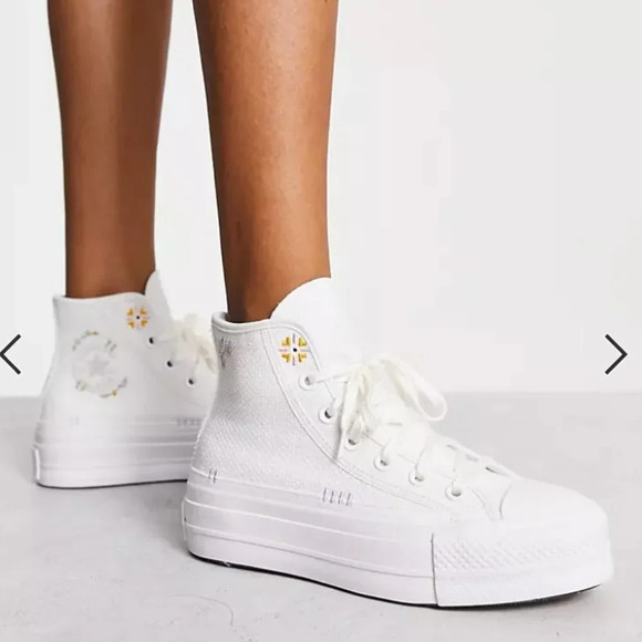 Converse Chuck Taylor All Star Lift Embroidery Hightop Platform Sneakers Sz 10.5 - Picture 1 of 16